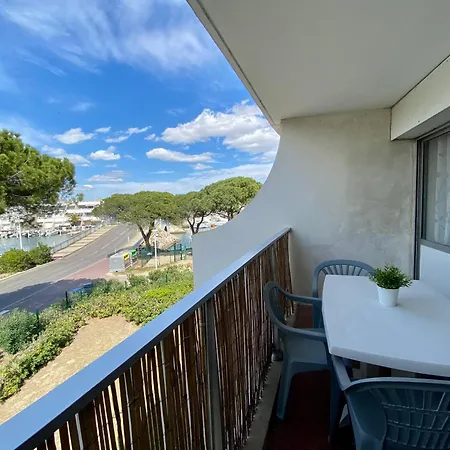 Les Caravelles Port Camargue 아파트 *